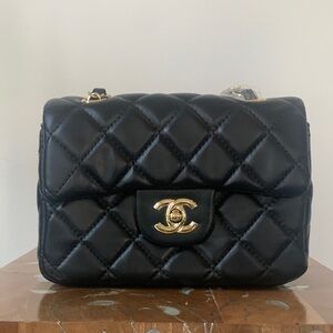 Luxurious Style Black Quilted Crossbody Bag with Gold Accents